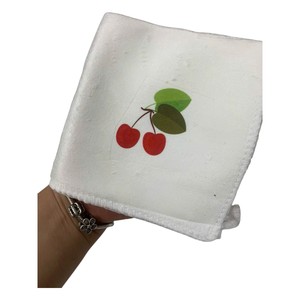 Toalla de Tela Cuadrada Blanca con Estampado de Cerezas, Impresión Digital, Bandera Decorativa Suave - Product Image 1
