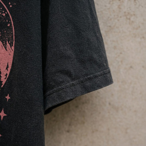 T-shirt décontracté ample pour femme, en tricot polyester-coton imprimé, coupe oversize à épaules tombantes, style streetwear, extensible dans les quatre sens - Product Image 6