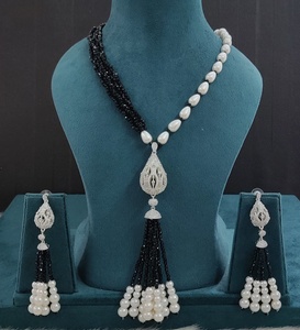 Collar Mala de calidad premium con hermosos pendientes de cuentas hidroelásticas, perfecto para fiestas, oficina, diseño elegante y ligero. - Product Image 5