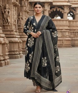 สินค้ามาใหม่ ผ้าฝ้าย กระดาษ กระจก งานทอ ผ้าคลุมไหล่ ชุดท็อปและกางเกง งานเทศกาล หรูหรา ราคาขายส่ง เสื้อผ้าชาติพันธุ์ - Product Image 1