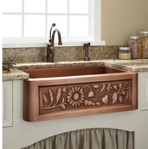 Évier de ferme en cuivre martelé courbé, doté d'un design à double rangée de clous sur le rebord avant. aux prix de gros. - Product Image 3