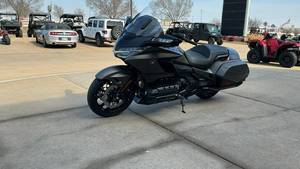 Moto de tourisme automatique DCT Gold Wing 1500cc EFI 2026 pour adultes – Confort routier premium, technologie avancée, fabriquée aux États-Unis, vitesse maximale - Product Image 4