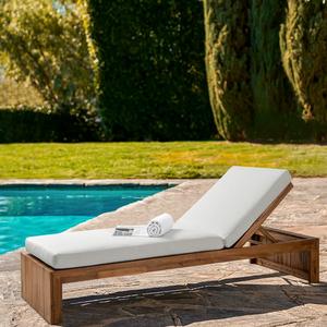 Chaise longue d'extérieur conçue avec une structure inclinable et un siège allongé pour une relaxation confortable dans les espaces extérieurs - Product Image 5