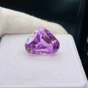 พลอยคุนไซต์ทรงหัวใจธรรมชาติ น้ำหนัก 12.06 กะรัต คุณภาพเกรด AAA ความเงางามระดับ AAA สีสวยงาม เหมาะสำหรับการขัดแต่ง ราคาถูก - Product Image 2