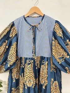 เสื้อเชิ้ตผ้าฝ้ายพิมพ์ลายบล็อกด้วยมือ แขนพอง ดีไซน์โดดเด่น - Product Image 2