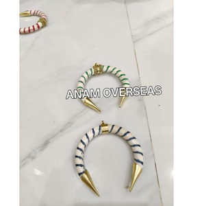 Pendentif en corne de buffle fait main, nouveau design, charme naturel pour la fabrication de colliers et bijoux - Product Image 3