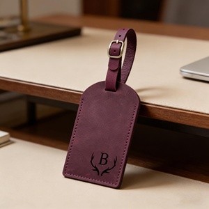 Étiquettes de bagages en cuir véritable personnalisées, étiquettes de voyage avec rabat de confidentialité, étiquettes de valise avec logo personnalisé, vente LMP-0218 - Product Image 3