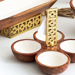 Bol de service en bois à 4 compartiments, élégant, avec incrustation en émail et poignée en métal, parfait pour servir des collations et décorer la table - Product Image 4