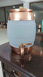 Bouteille en cuivre avec tasse Cuisine et verres de table Bouteilles d'eau en cuivre pur disponibles chez Abordable metal - Product Image 6