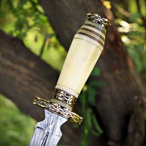 Fabricant de couteaux de chasse de Damas proposant des couteaux à lame fixe faits à la main, des designs de poignées personnalisés et des fournitures en gros pour le marché mondial - Product Image 2