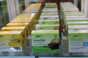 Popular Anti-Acne <b>Charcoal</b> Facial Cleansing Solid <b>Soap</b> for Skin Care - Product Image 5