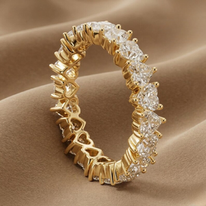 VVS-VS Nueva Colección Anillo de Compromiso/Boda para Mujer con Diamante Cultivado en Laboratorio de 3.05 Quilates, Corte Corazón, Oro Amarillo - Product Image 4