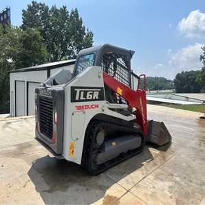 Chargeuse compacte Takeuchi TL150 efficace, conçue pour les applications de chargement rapide, de terrassement, de nivellement et de défrichement. - Product Image 2