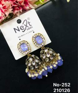 Boucles d'oreilles Jhumka traditionnelles indiennes vintage avec perles et clochettes en alliage, pour femme - Grande Vente - Product Image 2