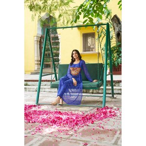 Kurti en Chiffon Orné de Patchwork Kutchhi, Tenue Spéciale Navratri - Product Image 3