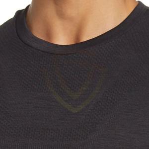 เสื้อกล้ามออกกำลังกายผ้าระบายอากาศขายส่ง เสื้อกล้ามผู้ชายแบบเรียบสำหรับออกกำลังกาย ขายส่งเสื้อกล้ามผู้ชายคุณภาพดีที่สุด - Product Image 4