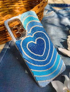 Funda de Teléfono Personalizada con Bordado Floral y Cuentas, Diseño Hecho a Mano, Funda de Celular de Lujo, Decorativa - Product Image 5