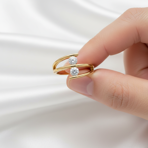 Bague de fiançailles tendance en moissanite à deux pierres rondes taille brillant, sertie par tension, style bypass, Toi et Moi, pour femme, en argent sterling 925 - Product Image 2