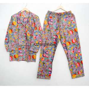 Ensemble de pyjama pour demoiselle d'honneur en coton 100% doux, respirant, à séchage rapide, imprimé floral, manches courtes, taille élastique, longueur intégrale, style indien - Product Image 1