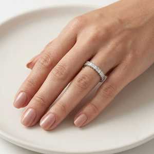 Anillo de Boda Elegante para Ella con Diamantes Cultivados en Laboratorio de Corte Baguette y Princesa, Color E VVS, Oro Sólido de 10K, 14K, 18K, Media Eternidad - Product Image 5