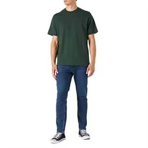 Camiseta de Algodón Verde Oscuro para Hombre, Manga Larga, Cuello Redondo, Corte Regular, Color Sólido, Transpirable, Secado Rápido, 180g, Logotipo Frontal, Top Básico - Product Image 5