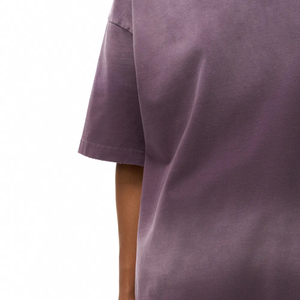 T-shirt en coton 100% personnalisé de haute qualité pour hommes et femmes, avec impression en relief, coupe oversize et carrée, idéal pour la gym, l'université, effet délavé. Vente en gros. - Product Image 6