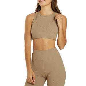 Ensemble short et soutien-gorge de yoga en tissu côtelé de haute qualité, personnalisable, fabriqué au Pakistan, pour l'entraînement physique et les vêtements de sport - Product Image 6