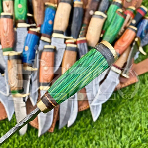 Couteaux de chasse Damas à prix réduit, couteau à lame fixe forgé, couteau de camping avec manche personnalisé en bois et laiton pour les détaillants - Product Image 6