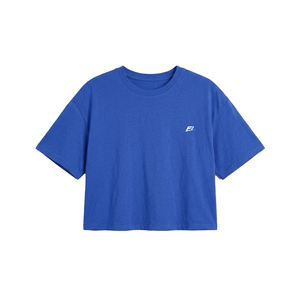 Camiseta gráfica azul brillante con corte cropped, logo personalizado, hombros caídos, estilo casual, versátil, estilo urbano. - Product Image 2
