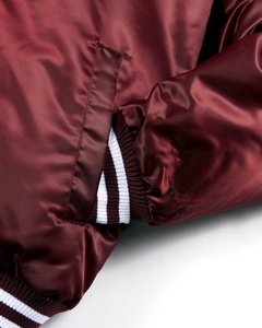 Blouson universitaire d'hiver en satin matelassé losanges bordeaux respirant pour homme grande taille en polyester avec doublure en satin - Product Image 4