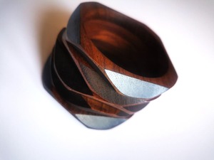 Bracelets en bois faits à la main, forme ronde, bois pur, tendance, accessoires uniques pour femmes, polis - Product Image 2