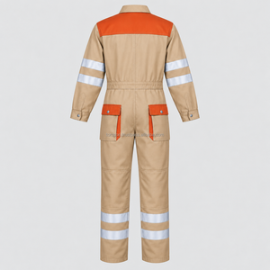 . Ropa de trabajo industrial moderna con colores vivos, detalles reflectantes y tela resistente para garantizar la seguridad y comodidad del trabajador. - Product Image 5