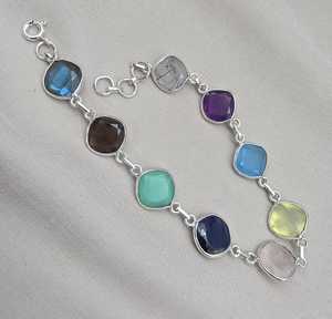 Bracelet à breloques plaqué argent avec pierres multicolores serties en canal, forme ronde, pierres précieuses naturelles, bijoux tendance pour femme, cadeau raffiné - Product Image 4