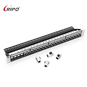 Panel de Conexiones de Alto Rendimiento Sin Blindaje, Montaje en Rack Metálico, Instalación sin Herramientas para Redes de Oficinas y Pequeñas y Medianas Empresas, 24 Puertos - Product Image 1