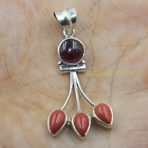 จี้ห้อยคอรูปหยดน้ำสามเม็ดประดับด้วยพลอยโกเมนสีแดงธรรมชาติและปะการัง ทำด้วยเงินแท้ 925 งานแฮนด์เมด สไตล์โบฮีเมียน ของขวัญสำหรับผู้หญิง - Product Image 4