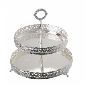 Plateau de service de luxe en argent à 2 niveaux, support à gâteau décoratif, plateau à dessert, présentoir à fruits et en-cas en métal pour la maison, les fêtes et les mariages - Product Image 1