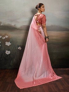 ชุดส่าหรีสวยสง่าพร้อมงานปักดิ้นลายศิลปะและดีไซน์ประณีต มาพร้อมเสื้อปักลายเก๋ไก๋ - Product Image 4