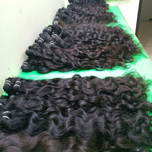 Cheveux bouclés naturels, texture douce et saine, vierges indiens, humains, purs, non traités, tissage double trame à la machine - Product Image 1