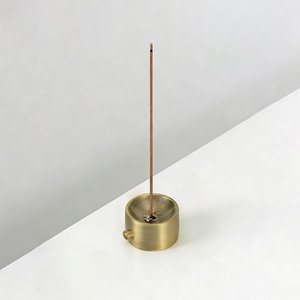 Porte-encens en laiton, brûleur d'encens en forme de dés, support pour bâtonnets d'encens, cendrier multi-trous, support décoratif pour encens, support de table - Product Image 5