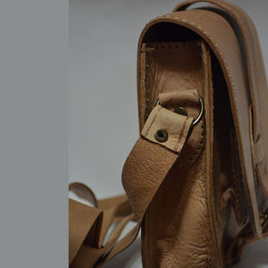 Bolso de piel de becerro de primera calidad marrón elegante de BiyaDNA Store Monedero de cuero genuino vintage con cremallera funcional múltiple - Product Image 2