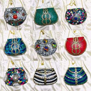 Bolso de Mano de Lujo para Novia con Cristales Kundan y Flores en Mosaico, Bolso de Diseño para Boda, Colección de Bolsos de Hombro para Fiestas - Product Image 6