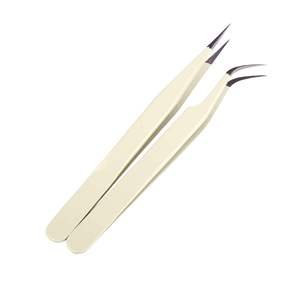 Pince à épiler pour cils en acier inoxydable à pointe incurvée UBI - Texture fine et lisse, finition rayée durable - Product Image 2