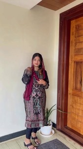 Salwar Kameez Indien en Georgette Tendance et Très Vendu, Dernière Collection, Broderie Exclusive, Tenue Ethnique Chic pour Femme - Product Image 3