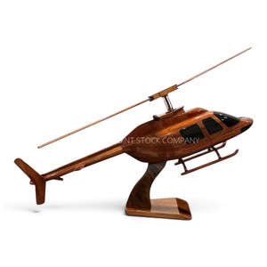 Décoration de table haut de gamme, modèle d'hélicoptère en bois, échelle 1/27, longueur 17-18 pouces, modèle d'avion en bois durable pour la décoration et les souvenirs - Product Image 4