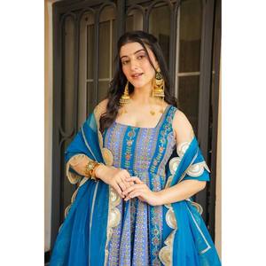 Robe de créateur et magnifique dupatta taille XS pour un look de soirée - Product Image 5