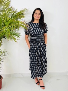Robe longue maxi indienne en coton à imprimé bloc, col rond, manches courtes, style tunique indienne, collection été 2026, très tendance pour femme - Product Image 2