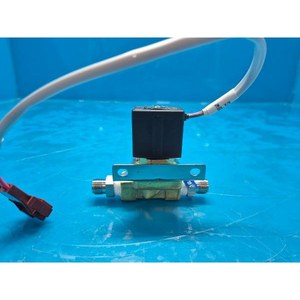 Vanne solénoïde pilotée SMC VXD2130-03N-5G1-B, utilisée comme pièce détachée pour équipement semi-conducteur Legacy - Product Image 5
