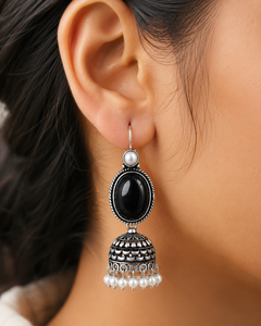 Pendientes Jhumka de Plata Oxidada con Perlas de Ónix Negro al por Mayor, Pendientes Colgantes Bohemios Étnicos Hechos a Mano para Mujer, Joyería de Moda India - Product Image 5