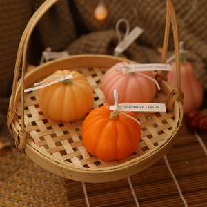 Vela Aromática de Calabaza Festiva de Halloween, Aroma Frutal, Hecha a Mano con Cera de Abeja Natural para Decoración del Hogar, Acción de Gracias, Navidad - Product Image 4