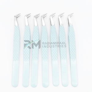 Pince à cils RMI Silver Shin Tip 45 degrés Slim Boot Volume Point Tip en acier inoxydable bleu thermolaqué avec poignée diamantée - Product Image 1